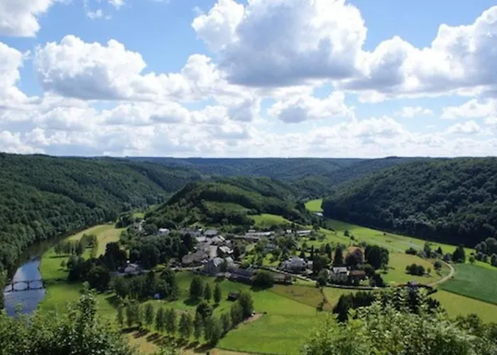 L'oiseau Bleu Nyaraló *